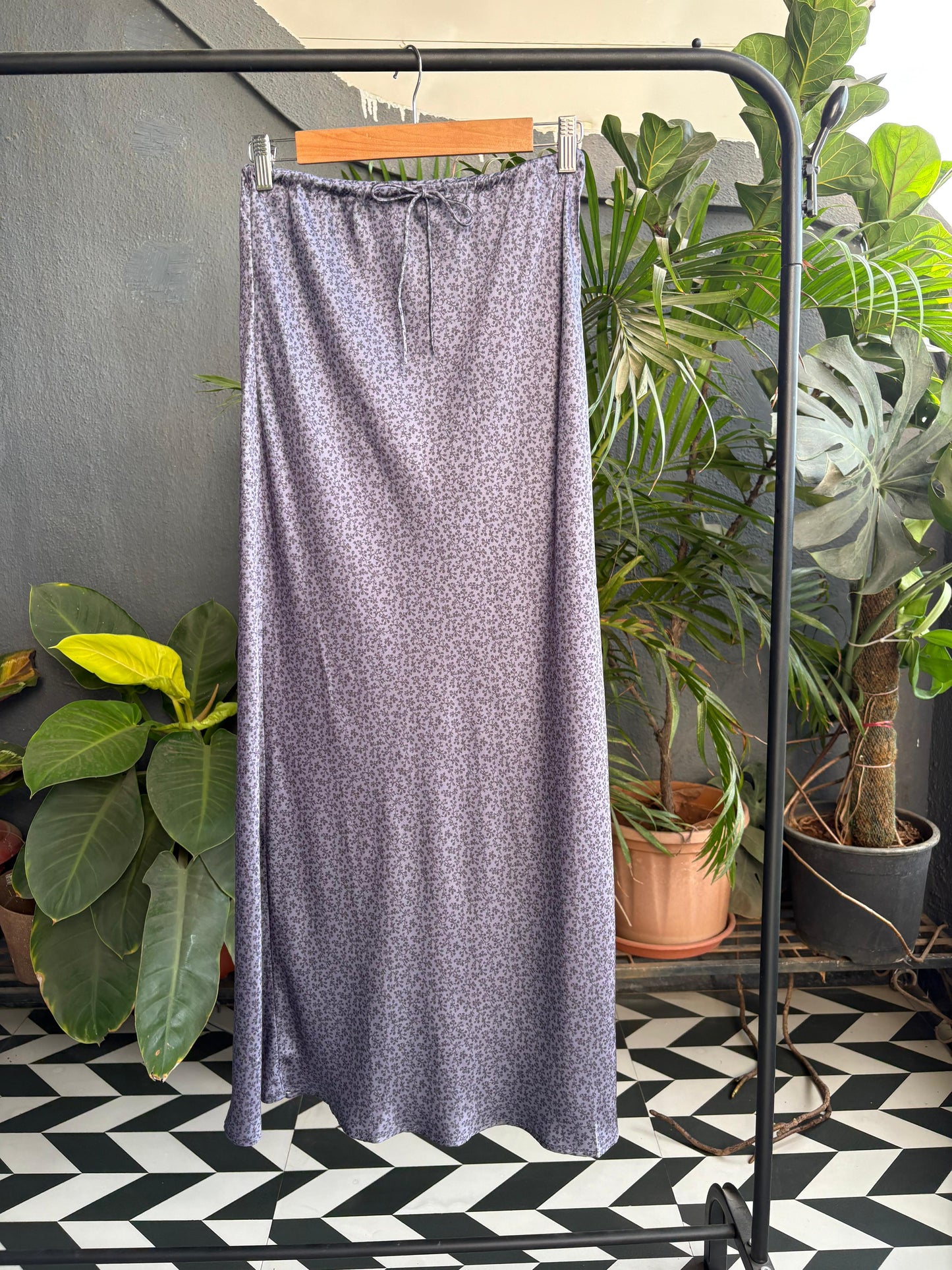 Grey satin Skirt