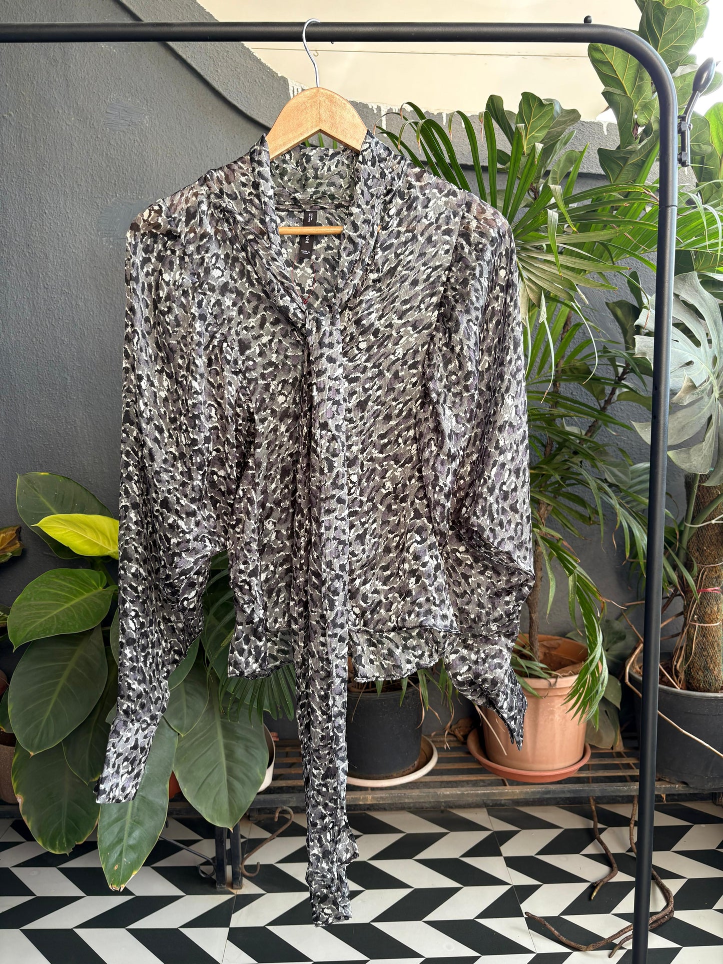 Grey Leopard Print top