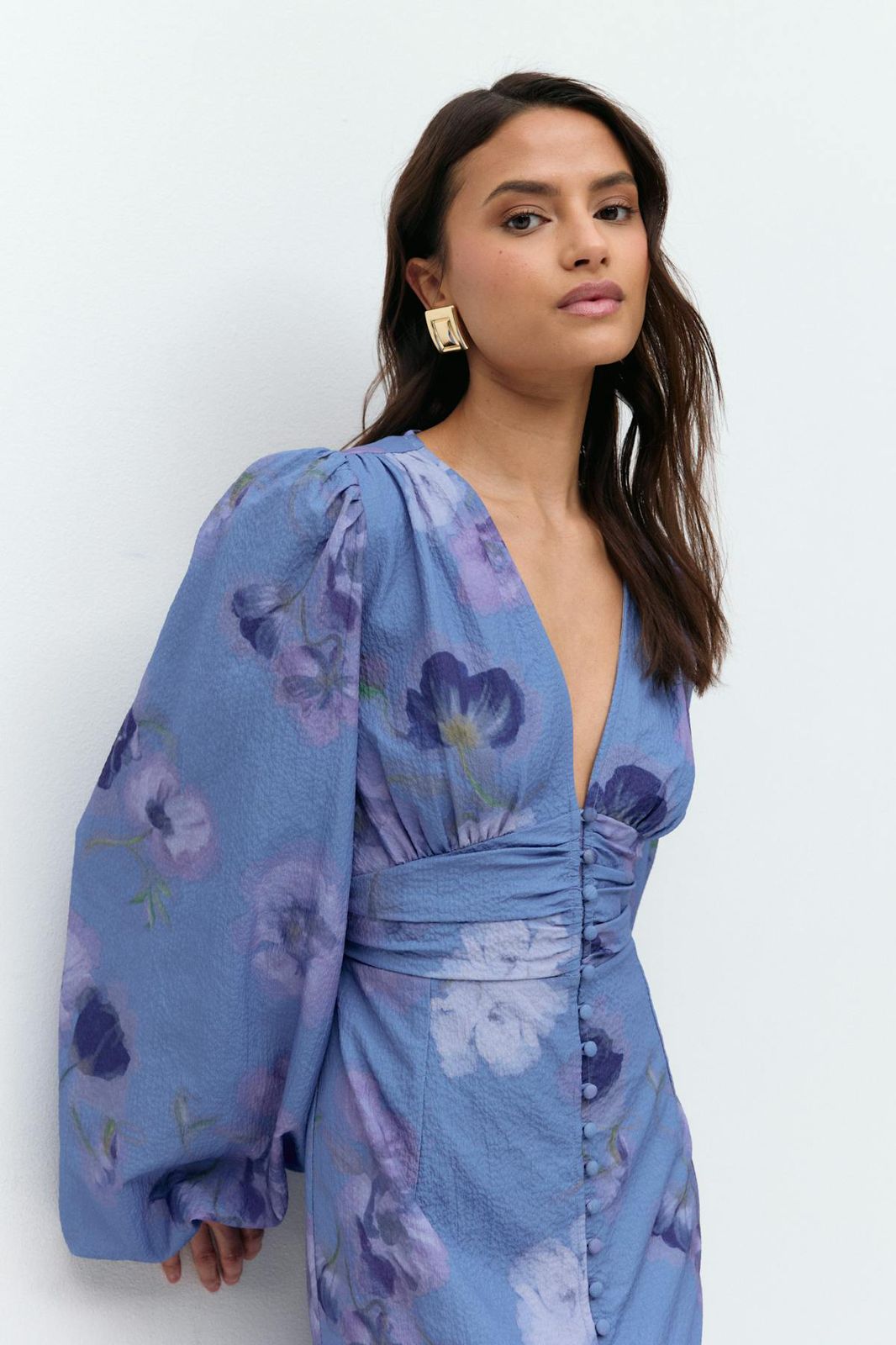 Balloon sleeve dress
